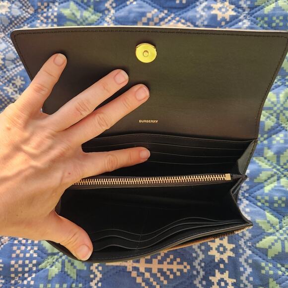 Burberry Halton‎ Check Canvas & Leather Continental Wallet in Classic Monogram - Picture 8 of 10